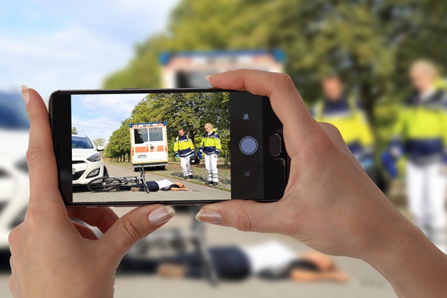 Unfall durch Handy-Perspektive